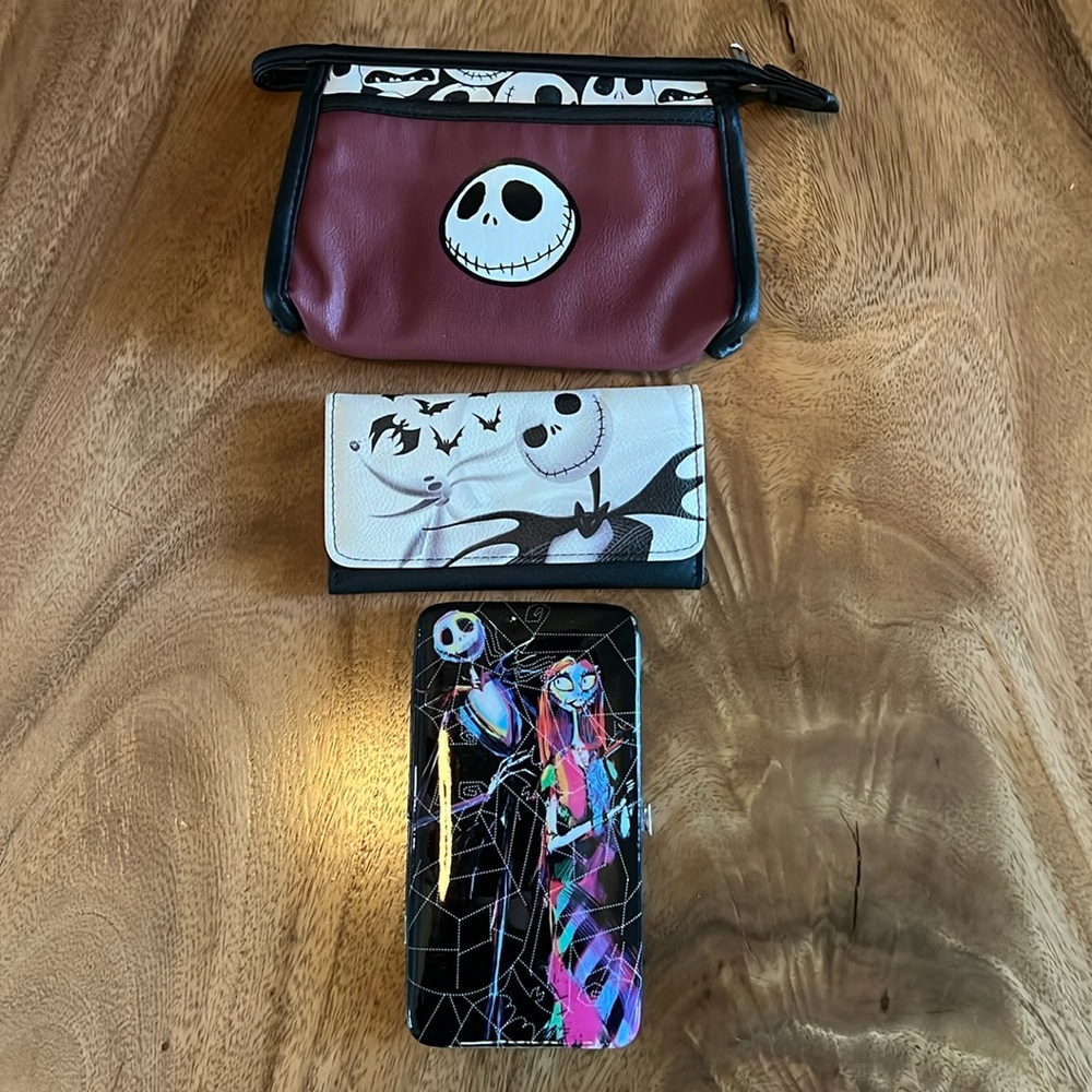 The Nightmare before Christmas bundle wallet set.
